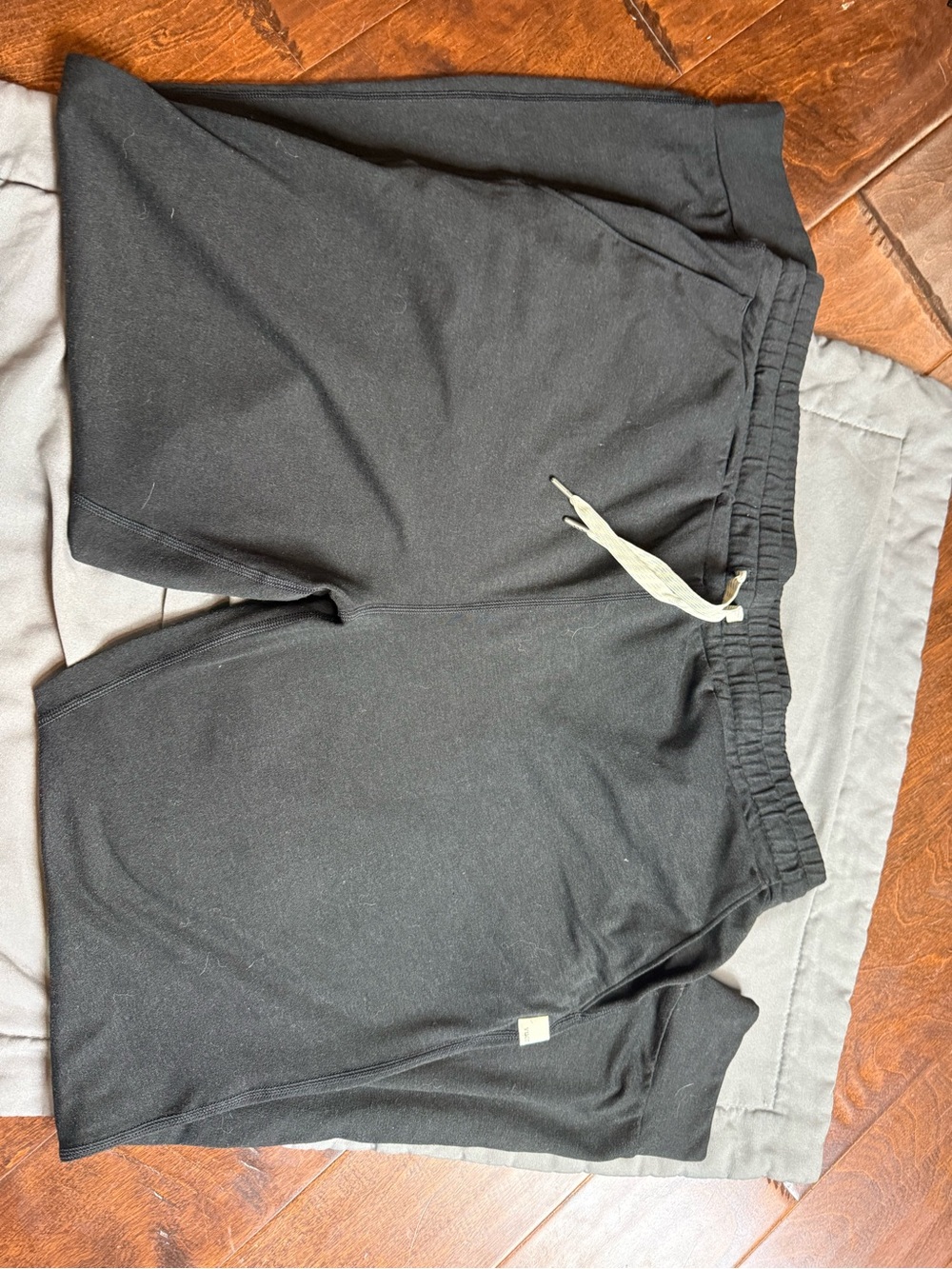 Vuori Black Joggers with Drawstring